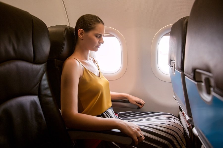 Afraid of flying? Here are 7 tricks to manage your anxiety.